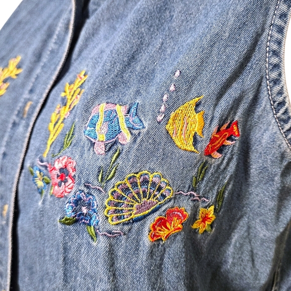 VTG Grannycore Denim Button-Up Vest Wmns M Embroidered Tropical Fish & Seashells - Picture 6 of 12